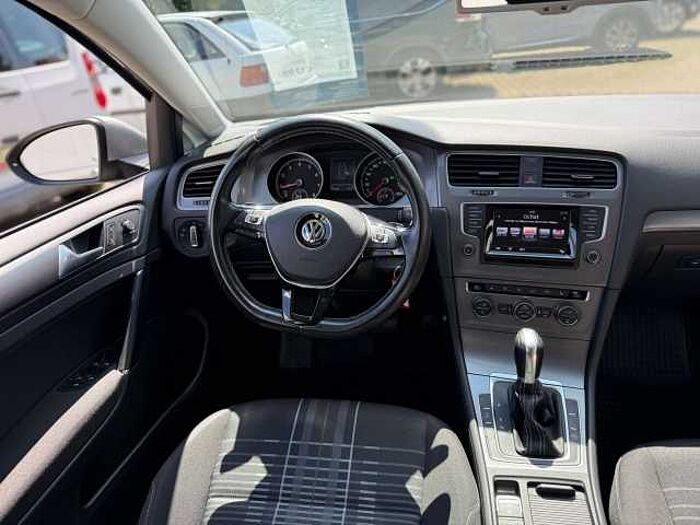 Volkswagen Golf Lounge BMT DSG Comfortline