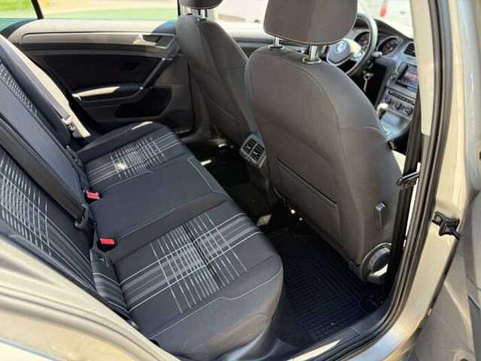 Volkswagen Golf Lounge BMT DSG Comfortline