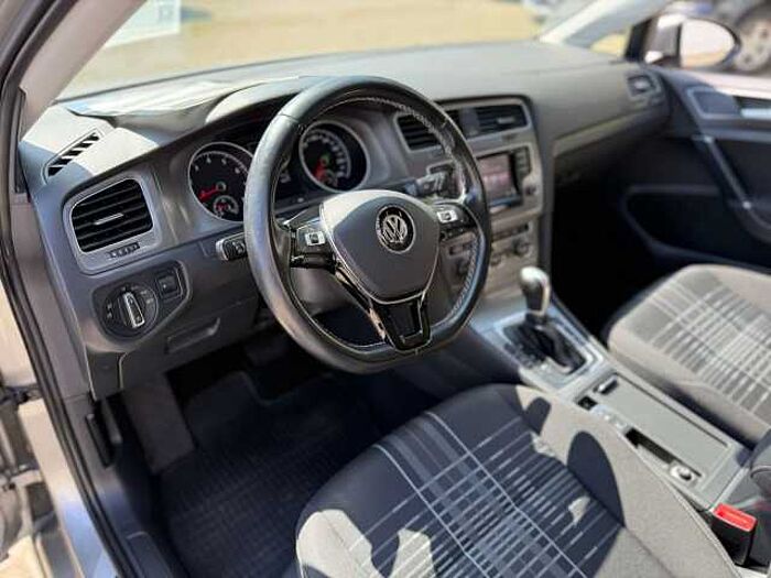 Volkswagen Golf Lounge BMT DSG Comfortline