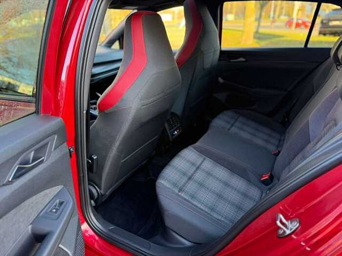 Volkswagen Golf GTI Golf 2.0 TSI OPF DSG GTI HUD LM19 IQLIGHT Panorama