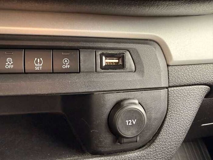 Toyota Proace 2,0-l-D-4D L1 (8-Si.) Verso Family