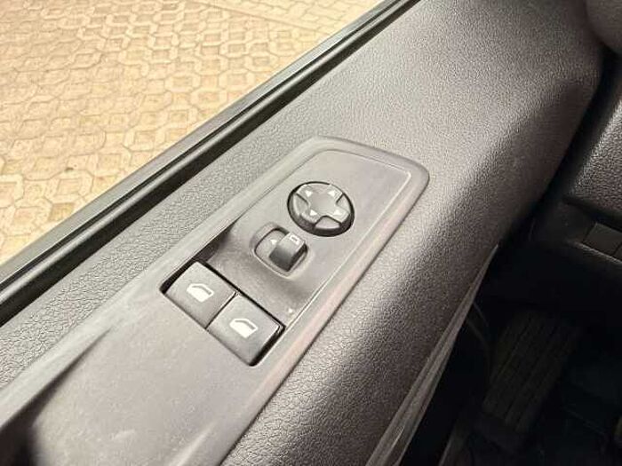 Toyota Proace 2,0-l-D-4D L1 (8-Si.) Verso Family