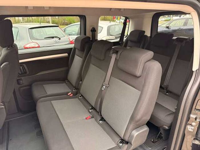 Toyota Proace 2,0-l-D-4D L1 (8-Si.) Verso Family