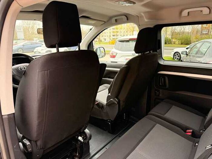 Toyota Proace 2,0-l-D-4D L1 (8-Si.) Verso Family