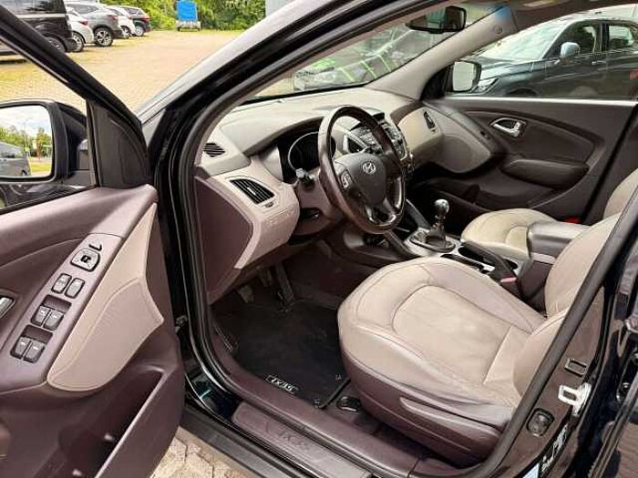 Hyundai iX35 Comfort 2WD Anhängerzug
