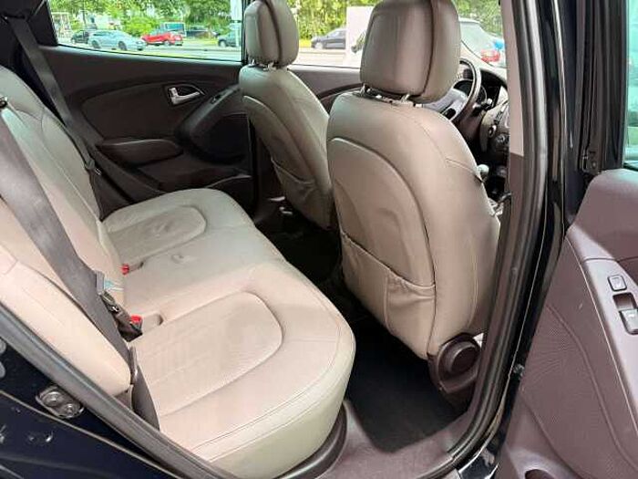 Hyundai iX35 Comfort 2WD Anhängerzug
