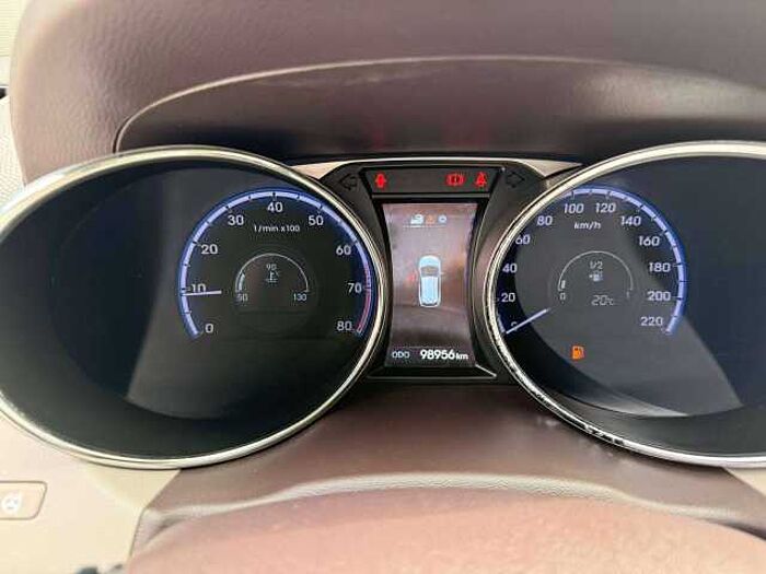 Hyundai iX35 Comfort 2WD Anhängerzug
