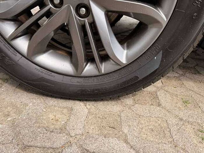 Hyundai iX35 Comfort 2WD Anhängerzug